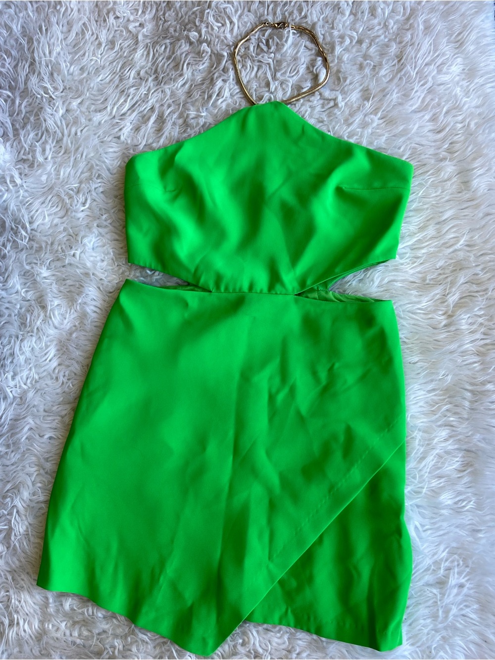 Amanda Uprichard Lime Green Dress with gold necklace